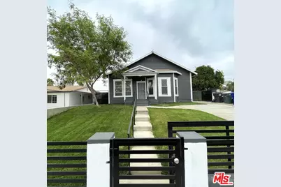 1224 Lincoln St, Bakersfield, CA 93305 - Photo 1