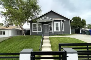 1224 Lincoln St, Bakersfield, CA 93305 - Photo 1