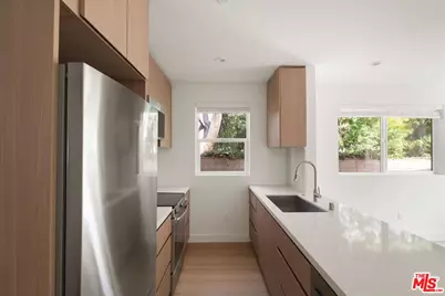 15209 Morrison St, Sherman Oaks, CA 91403 - Photo 1