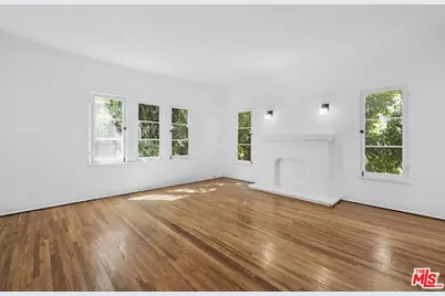 129 N Swall Dr #203, Los Angeles, CA 90048 - Photo 1