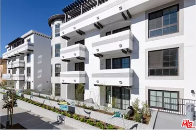 11847 Kiowa #202, Los Angeles, CA 90049 - Photo 1