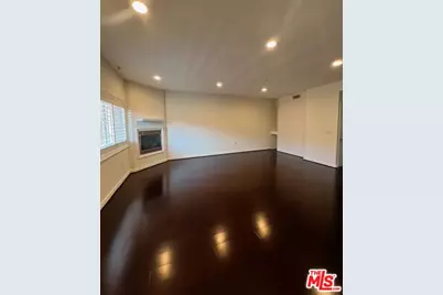 11504 Moorpark St #302, Studio City, CA 91602 - Photo 1