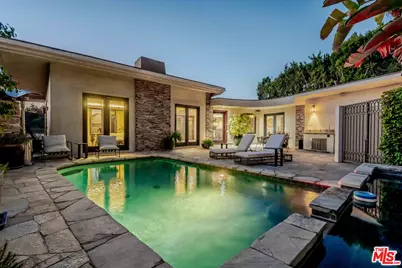 1667 Waynecrest Dr, Beverly Hills, CA 90210 - Photo 1