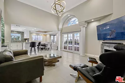 10627 Ashton Ave #302, Los Angeles, CA 90024 - Photo 1