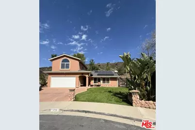 729 Kenmore Cir, Newbury Park, CA 91320 - Photo 1