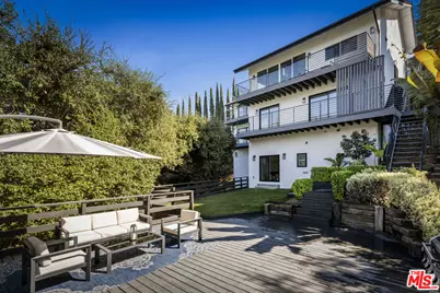 3589 Multiview Dr, Los Angeles, CA 90068 - Photo 1
