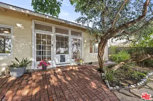 2429 Beverley Ave, Santa Monica, CA 90405 - Photo 1