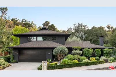 16828 Ivyside Pl, Encino, CA 91436 - Photo 1