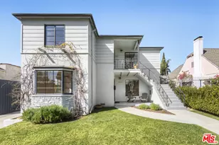 1031 S Tremaine Ave, Los Angeles, CA 90019 - Photo 1