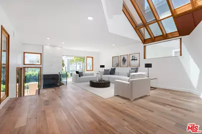 117 Ketch Mall, Marina del Rey, CA 90292 - Photo 1