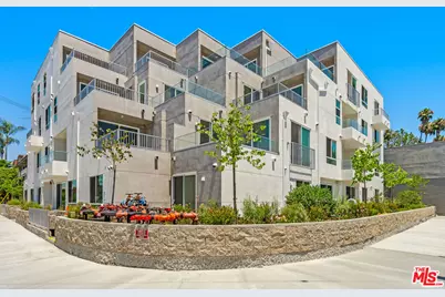 4406 Fulton St #404, Sherman Oaks, CA 91423 - Photo 1