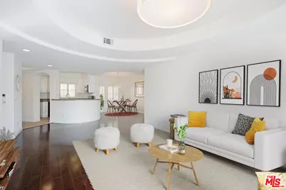 4400 Cartwright Ave #201, Toluca Lake, CA 91602 - Photo 1