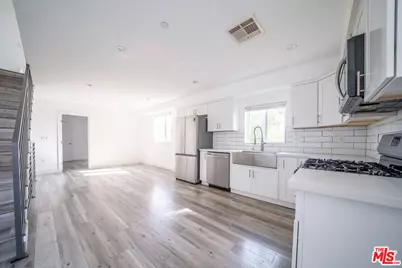 5746 Elmer Ave #5748, North Hollywood, CA 91601 - Photo 1