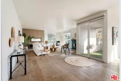 4925 Wilshire Blvd #103, Los Angeles, CA 90010 - Photo 1