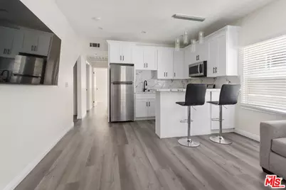1462 W 22nd St, Los Angeles, CA 90007 - Photo 1
