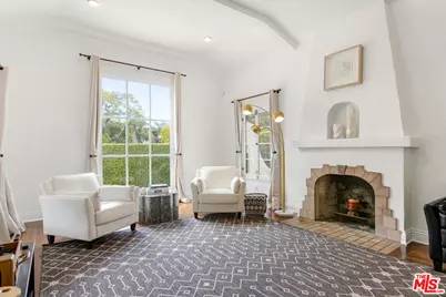 458 N Alfred St, Los Angeles, CA 90048 - Photo 1