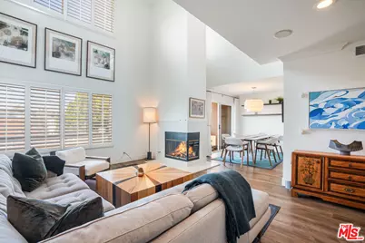 2808 Arizona Ave #3, Santa Monica, CA 90404 - Photo 1