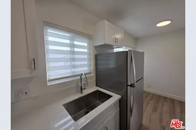 2009 Carnegie Ln #8, Redondo Beach, CA 90278 - Photo 1