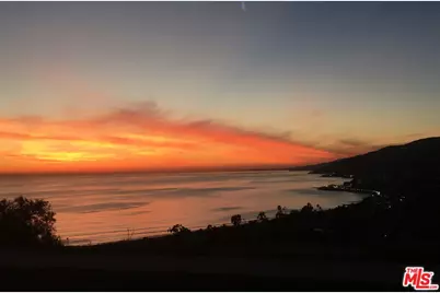 333 N Mount Holyoke Ave, Pacific Palisades, CA 90272 - Photo 1