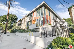 2000 N Beachwood Dr, Los Angeles, CA 90068 - Photo 1