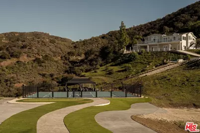 265 Westlake Blvd, Malibu, CA 90265 - Photo 1