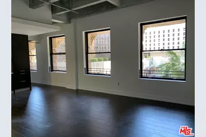 727 W 7th St #512, Los Angeles, CA 90017 - Photo 1