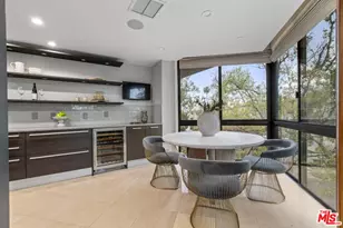 300 N Swall Dr, Beverly Hills, CA 90211 - Photo 1