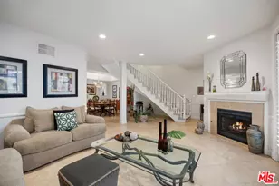 18135 Burbank Blvd, Tarzana, CA 91356 - Photo 1