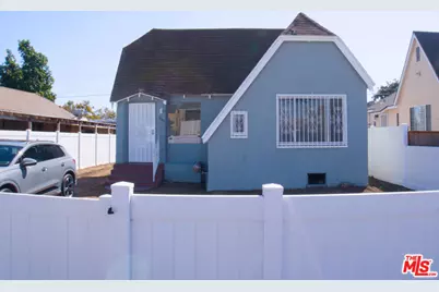 540 W 107th St, Los Angeles, CA 90044 - Photo 1