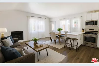 7467 N Forbes Ave, Lake Balboa, CA 91406 - Photo 1