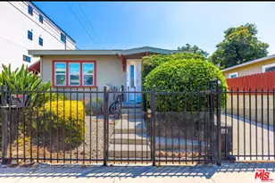 1514 W 30th St, Los Angeles, CA 90007 - Photo 1