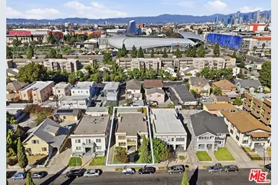 605 W 41st St, Los Angeles, CA 90037 - Photo 1