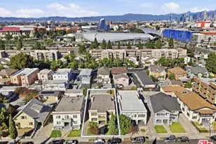 605 W 41st St, Los Angeles, CA 90037 - Photo 1