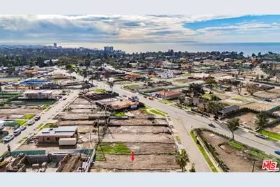 846 Fiske St, Pacific Palisades, CA 90272 - Photo 1