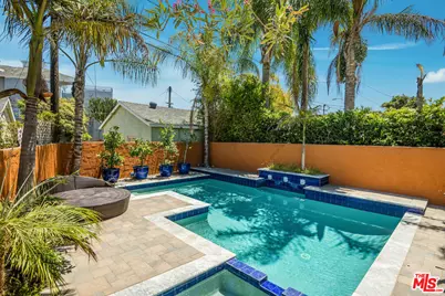 224 Sunridge St, Playa del Rey, CA 90293 - Photo 1