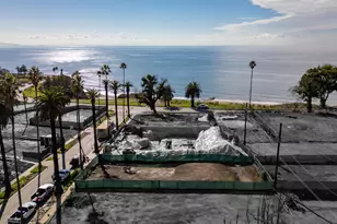 327 Swarthmore Ave, Pacific Palisades, CA 90272 - Photo 1