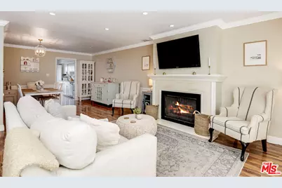 4443 Saugus Ave #3, Sherman Oaks, CA 91403 - Photo 1