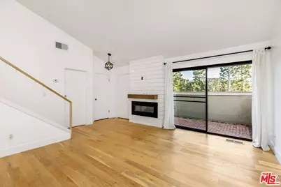 13107 Mindanao Way #4, Marina del Rey, CA 90292 - Photo 1