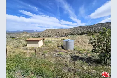 22505 Valley View Dr, Tehachapi, CA 93561 - Photo 1