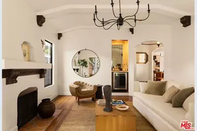 3401 W 41st St, Los Angeles, CA 90008 - Photo 1