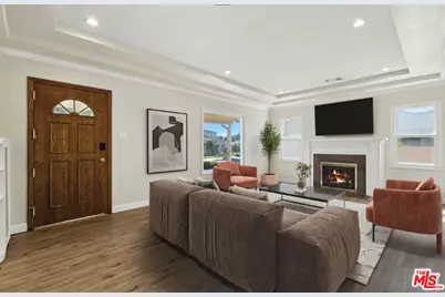 237 W Kelso St, Inglewood, CA 90301 - Photo 1