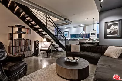 1137 Hacienda Pl #104, West Hollywood, CA 90069 - Photo 1