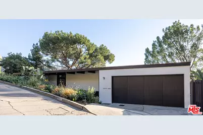 2020 Mayview Dr, Los Angeles, CA 90027 - Photo 1