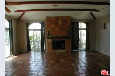 522 N Edinburgh Ave, Los Angeles, CA 90048 - Photo 1