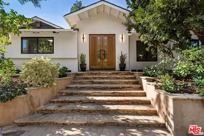 4943 Palomar Dr, Tarzana, CA 91356 - Photo 1