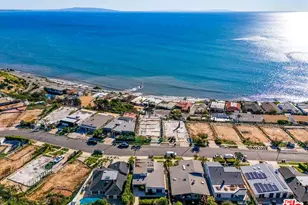 18137 Wakecrest Dr, Malibu, CA 90265 - Photo 1