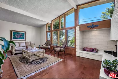 3447 Vista Haven Rd, Sherman Oaks, CA 91403 - Photo 1