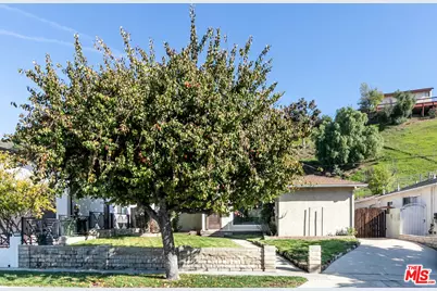 8422 Glencrest Dr, Los Angeles, CA 91352 - Photo 1