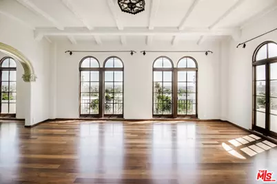 1302 Sweetzer Ave #401, West Hollywood, CA 90046 - Photo 1