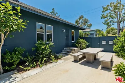 2002 20th St, Santa Monica, CA 90404 - Photo 1